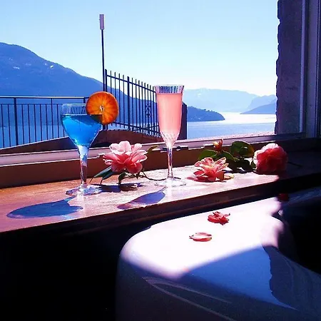 Piazzo Sleeps 4 Pool Wifi * Vercana